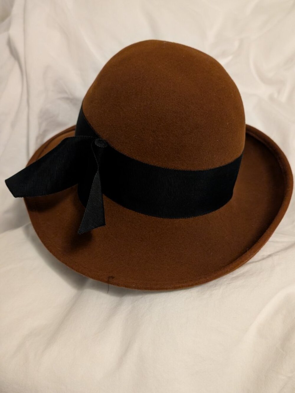 Vintage Adolfo II Excello Cloche Brown Wool Hat w/Black Grosgrain Ribbon Band - Picture 2 of 3
